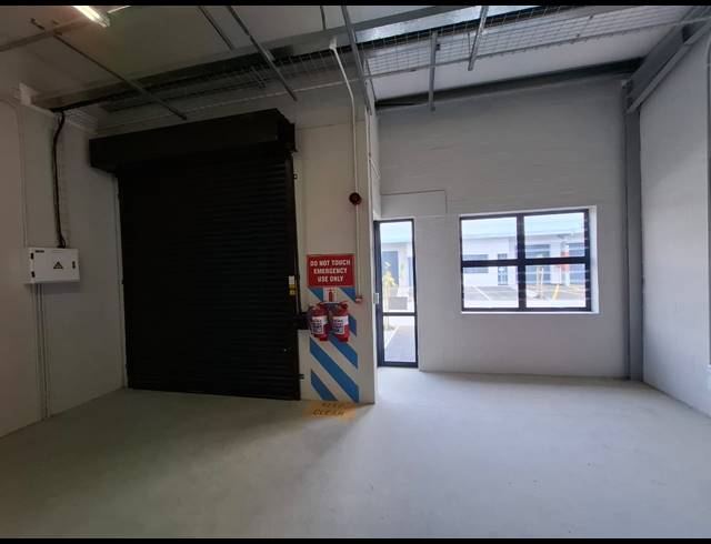 115M² WAREHOUSE TO LET IN MILNERTON CENTRAL